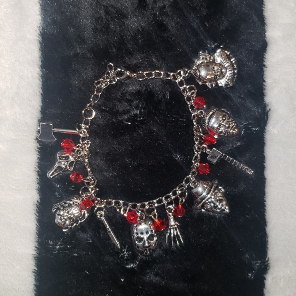 π€π§ββοΈHorror Charm Braceletπ§ββοΈπ€ - Picture 2 of 3